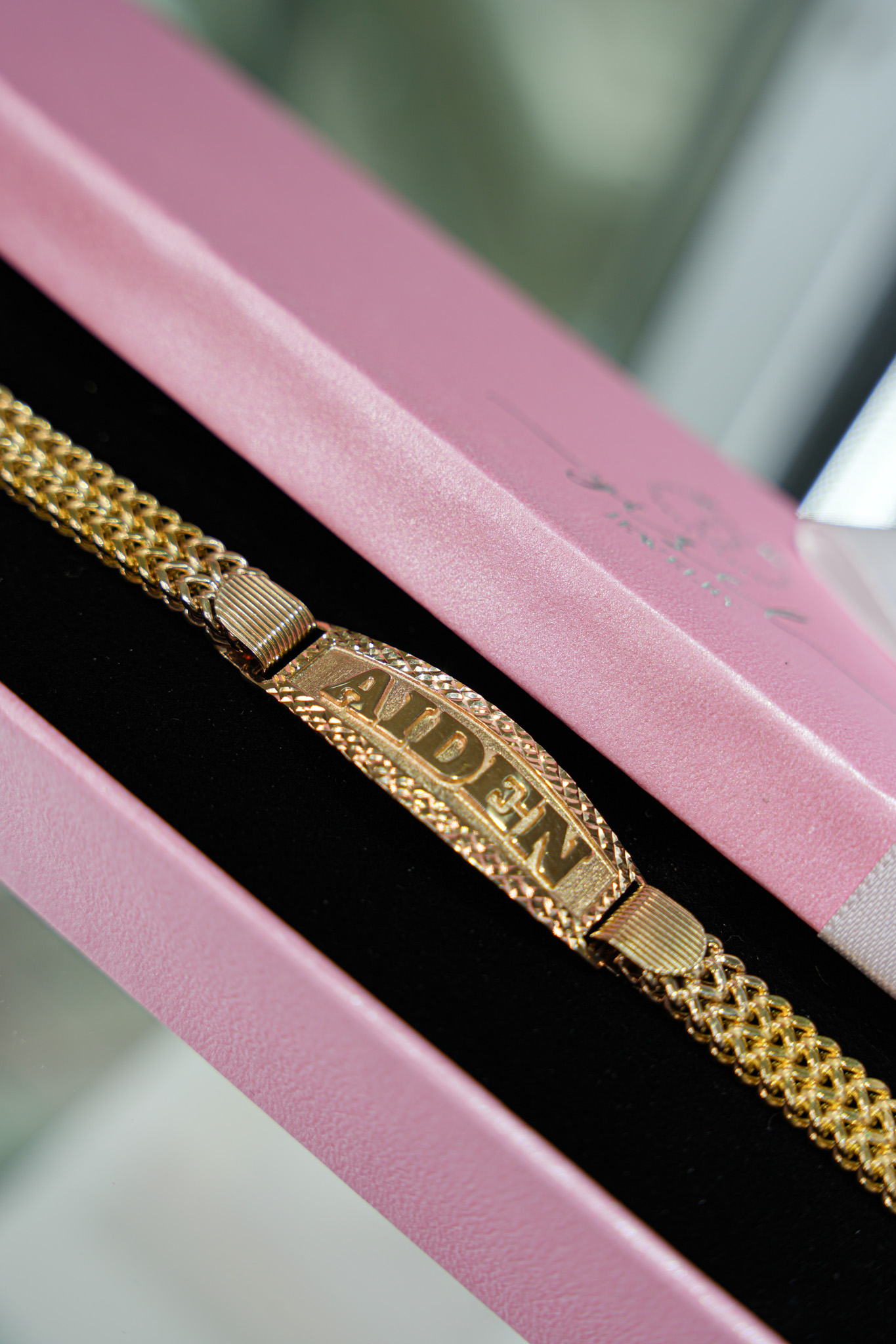 Wholesale Jewelry — Yisel Jewelry | Austin, TX