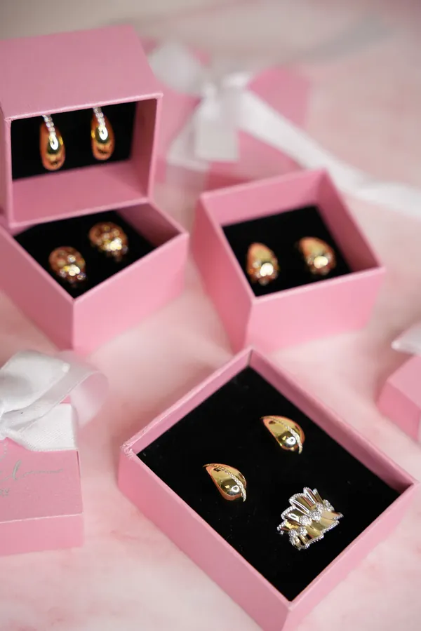 Gold jewelry piece display at Yisel Jewelry